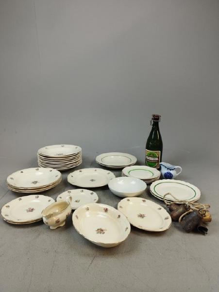 Diverse. Bl.a Rörstrand.