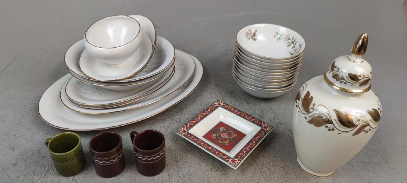 Diverse porslin. Bl.a Bavaria, Alka, Villeroy & Boch m.m.