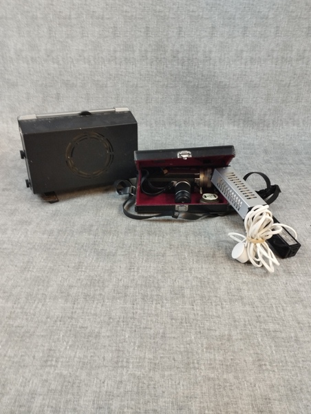 Super 8. Kamera, Projektor, splicer, lampa.