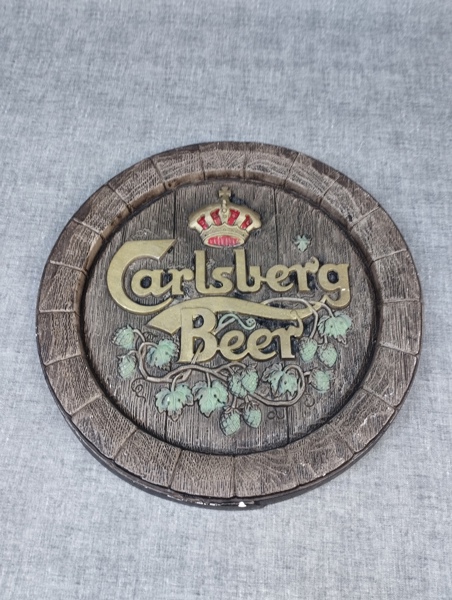 Pubtavla. Carlsberg Beer, Gips.