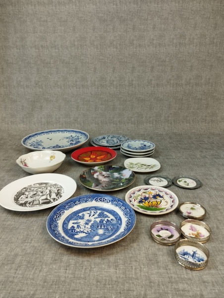 Diverse porslin. Bl.a Delfts, Johnson Bros, Gustavsberg m.m.
