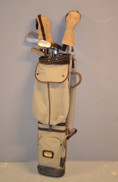 Vintage golfbag med klubbor bl.a Bobby Locke.