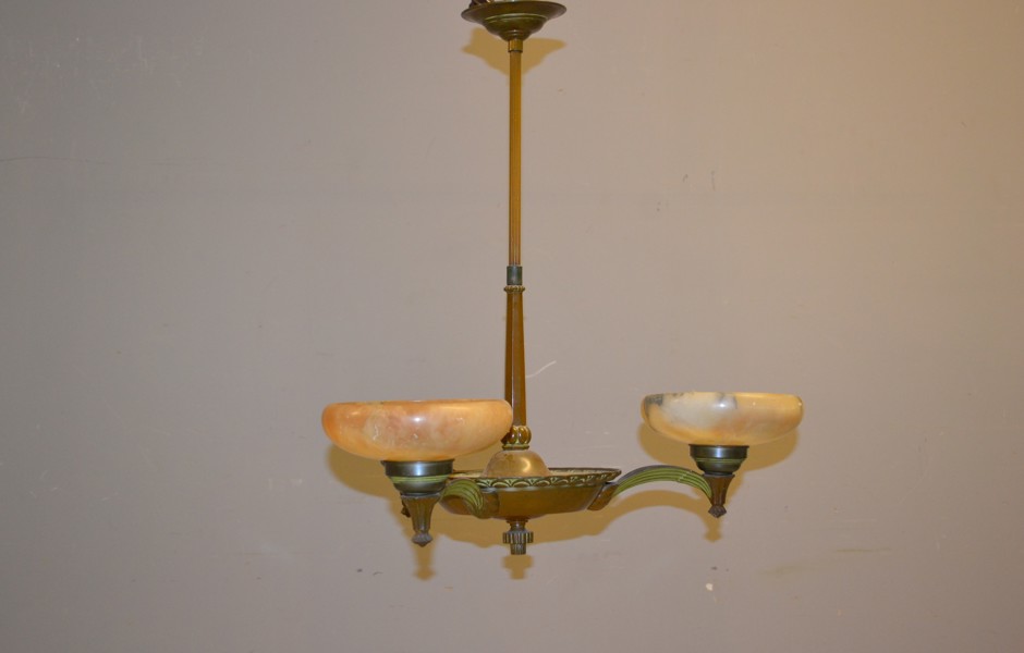 Taklampa med alabaster-skärmar. 1930/40 talet.