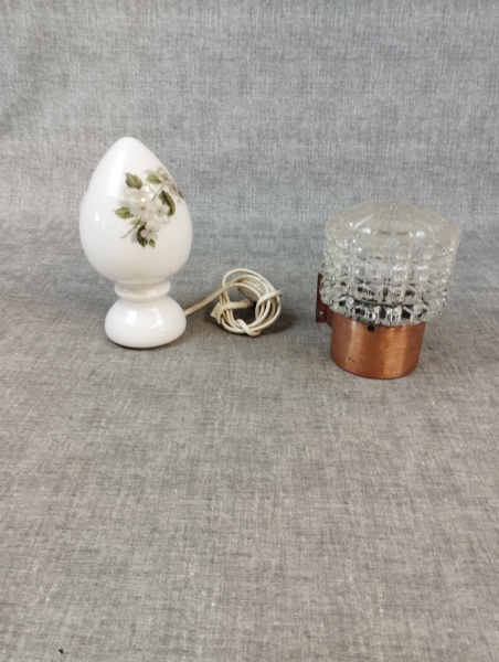 Bordslampa Rosdala & vägglampa.