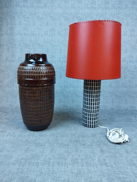 Golv-vas JASBA & Bordslampa.