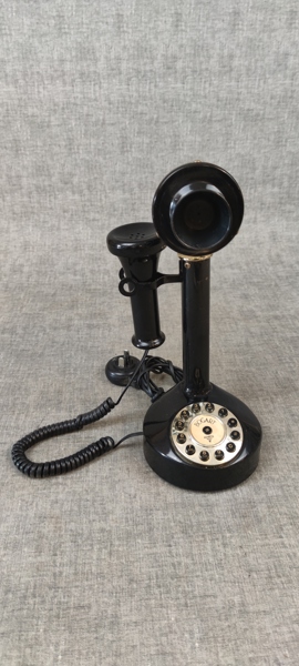 Telefon. Plast, "Bogart", sent 1900 tal.