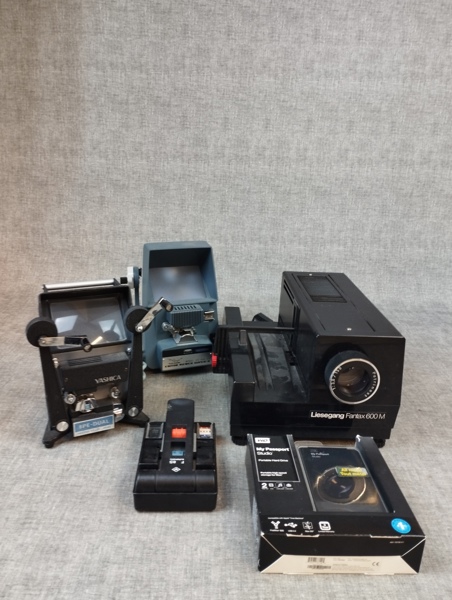 Projektor Liesegang, Redigeringsapparater.
Yashica & sanmer m.m.