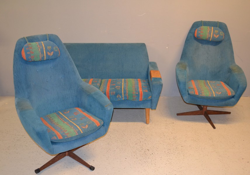 2 Sits-soffa & 2 fåtöljer. 1950/60 talet. Retro.