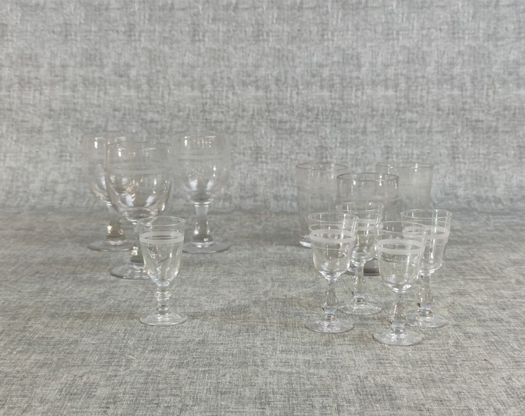 Glas, "Rydberg", 11 delar.