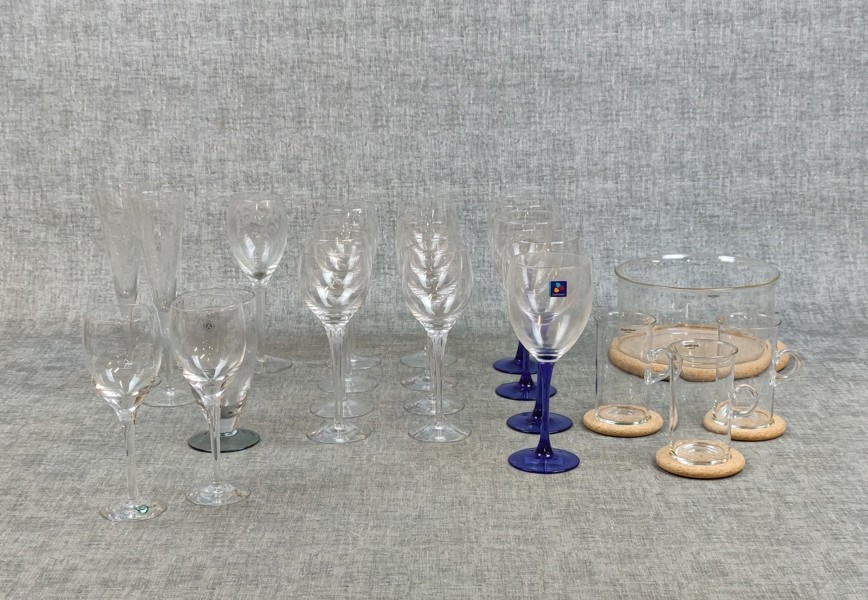 Diverse glas. Bl.a Orrefors, Luminarc, Boda Nova m.m.