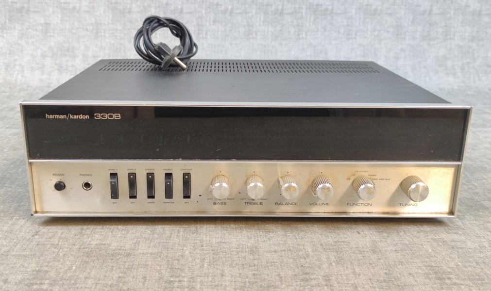 Harman Kardon 330B, Receiver.