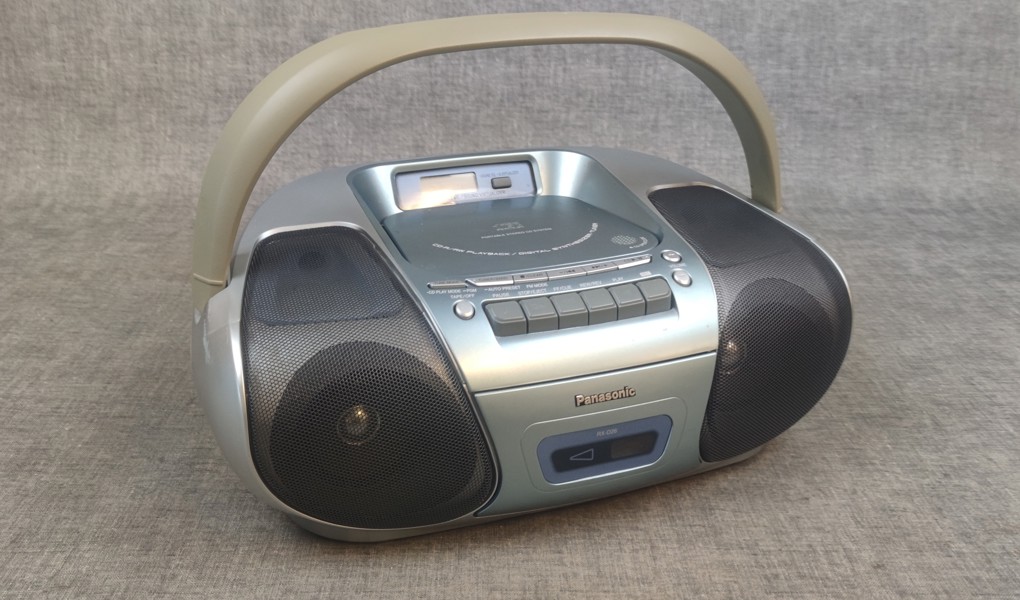 Panasonic. Portable stereo CD system.