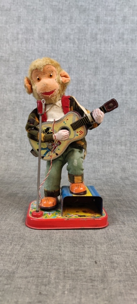 Rock-n-roll Monkey, Japan, Renoveringsobjekt