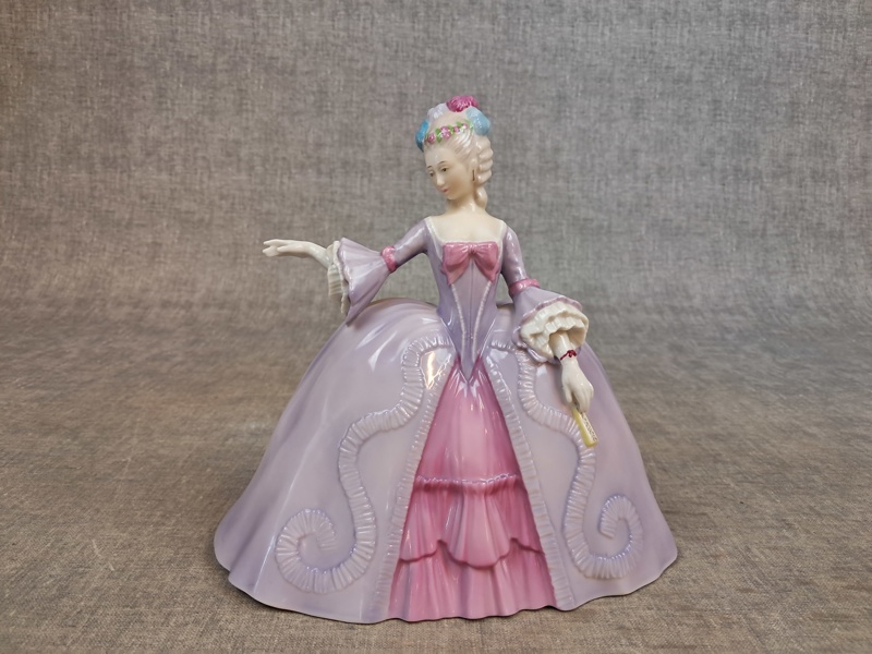 Figurin, "Marianne", Franklin Porcelain.