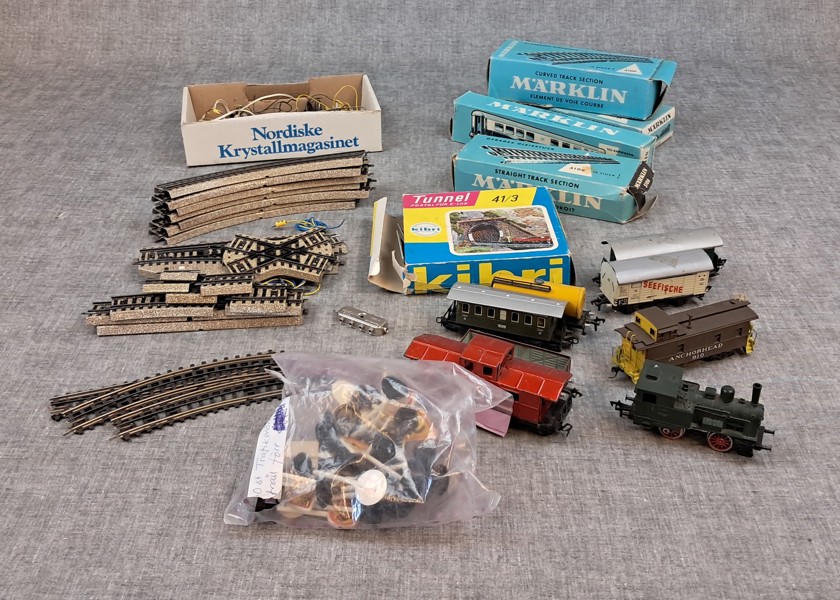 Diverse modelljärnväg. Märklin & Fleischmann m.m.