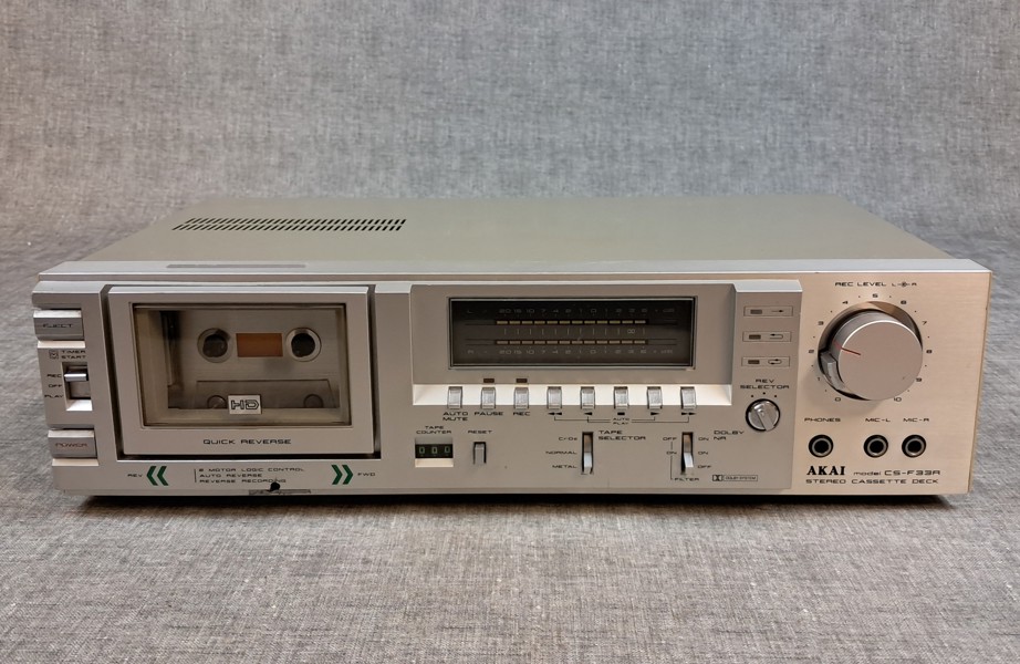 AKAI Stereo Cassette deck, CS-F33R.