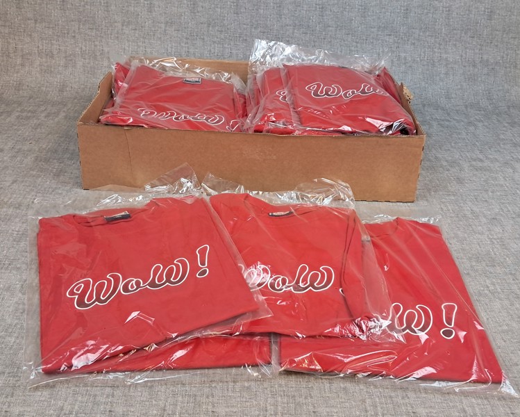 30 T-shirt, 7 Small, 11 Medium, 7 Large & 5 X-Large, oanvända.