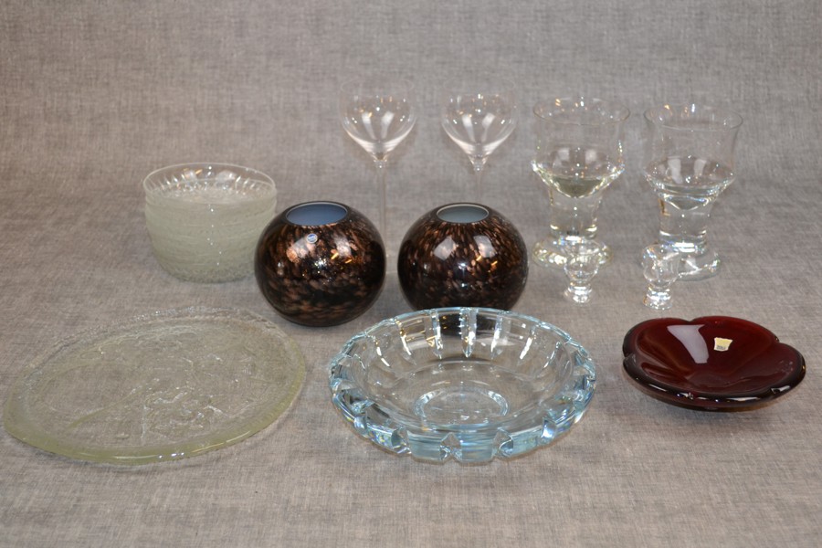 Diverse. Glas. Bl.a Kosta, Orrefors, Smålandshyttan, Sea m.m.