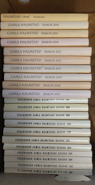 Föreningen Gamla Halmstad Årsböcker, 1996-2009, 2011-2016 & Halmstad i årtal.