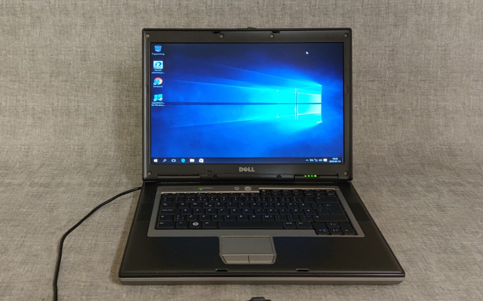 Laptop. Dell. Latitude D531.