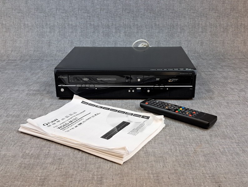 FUNAI. DVD/VIDEO CASSETTE RECORDER, WD6D-M101.