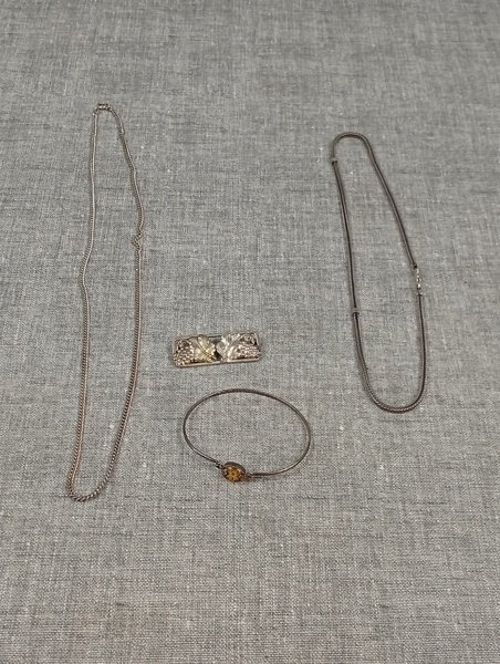 Smycken. Silver, 33,5gram. Syratestat.