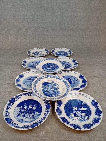 10 Samlartallrikar, Jenny Nyström. 1973-1982.