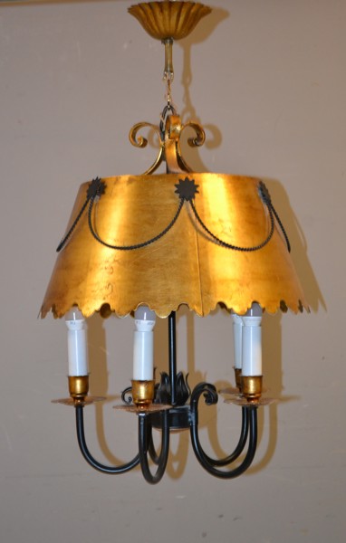 Taklampa. Svart & guldfärgad metall, 1900-talet.