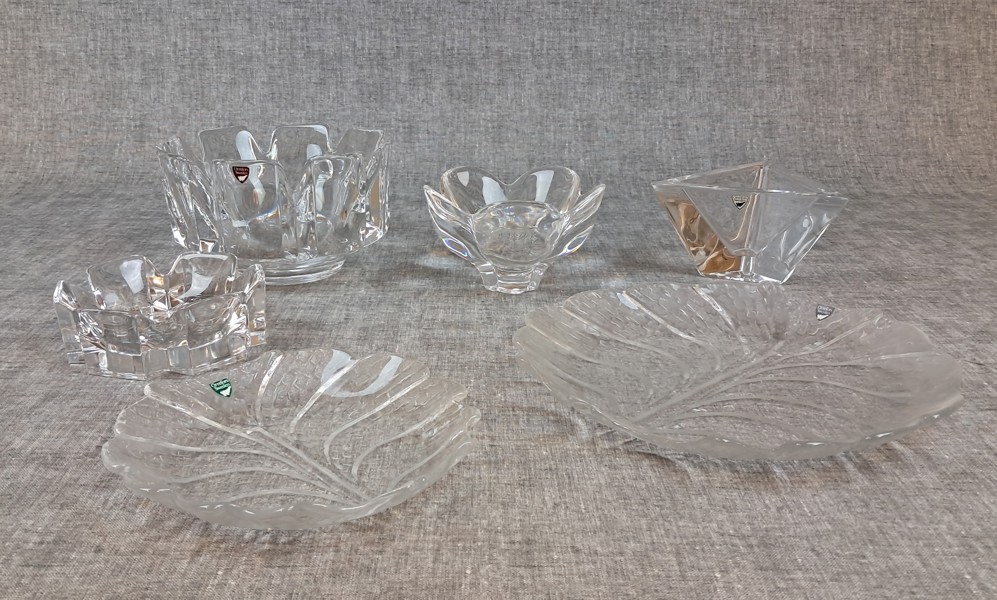 Diverse Orrefors. Bl.a Triangle Martti Rytkönen, Corona & Eden Lars Hellsten.