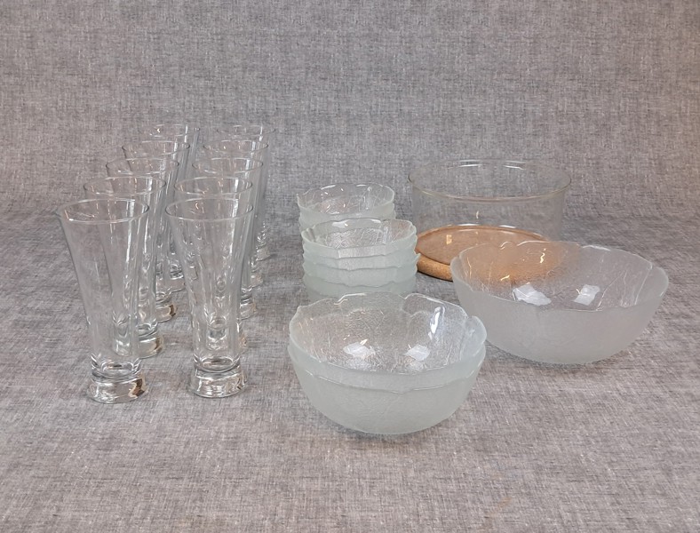 Diverse glas. Bl.a Arcoroc "Lövet" m.m.