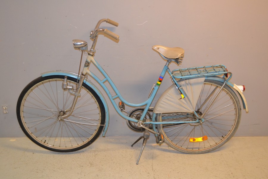 Damcykel. Crescent, Världsmästarecykeln.