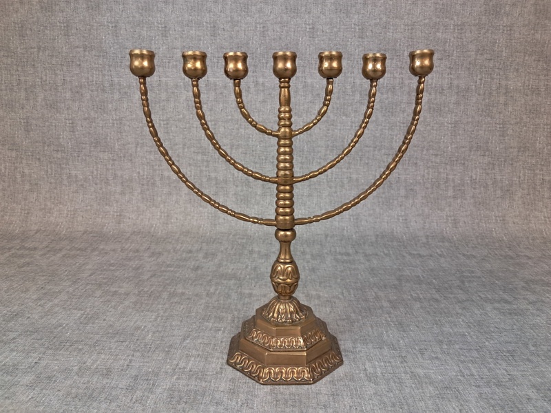 Ljusstake. Barock-stil, klostermalm.