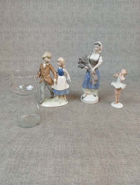 Figuriner & glasvas. Wallendorf & Gräfenthal.