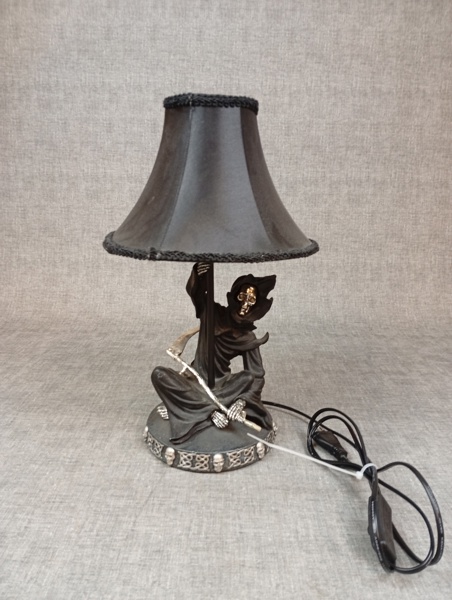 Bordslampa. Agora.