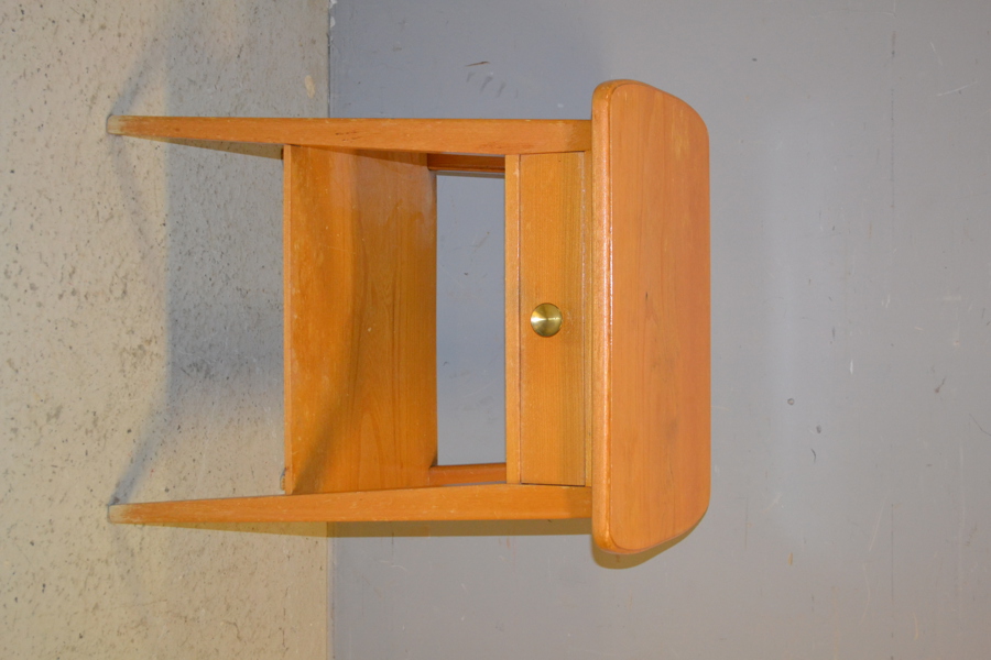 Sängbord. 1950/60-talet.