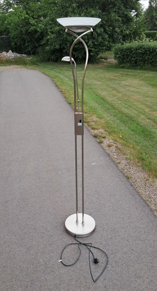 Golvlampa. Uplight & läslampa.