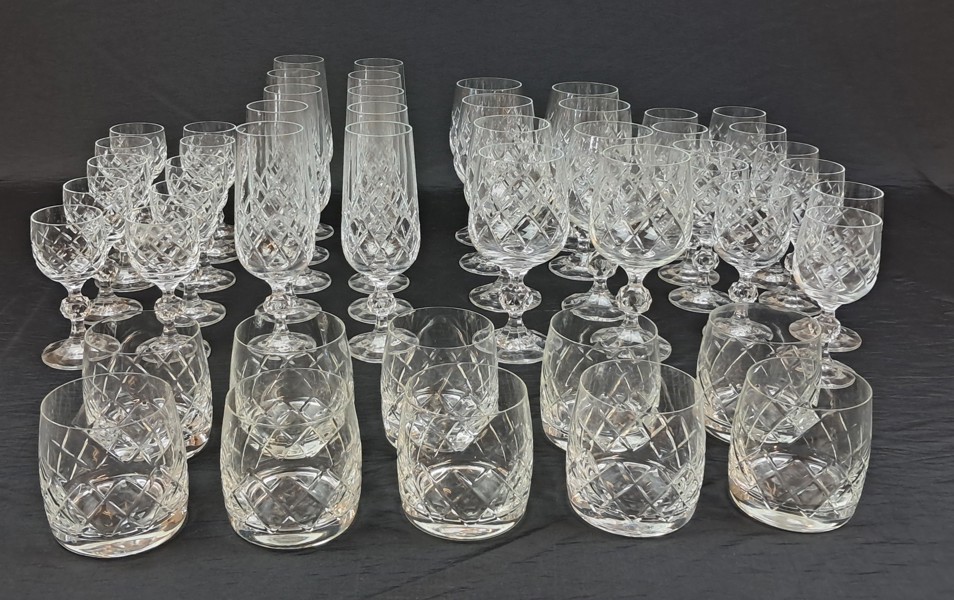 Bohemia Crystal. "Bristol" 49 delar.