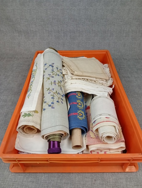 Diverse textil, Dukar.
