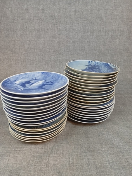 Samlartallrikar. Lekven Design, Danmark, 1980-1987 & 1990-2019.