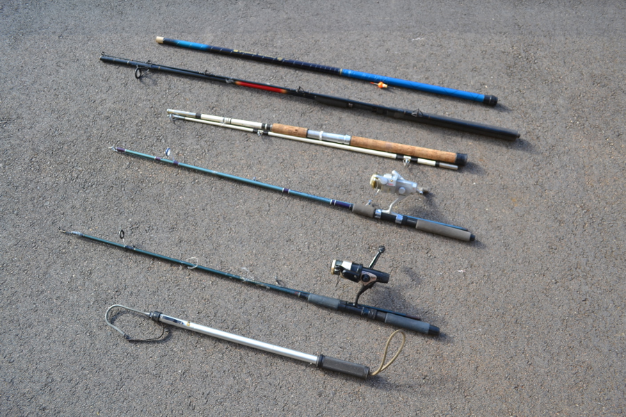 Diverse fiskespön. Bla. ABU m.m.