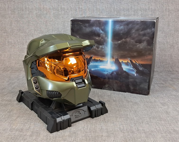 Halo 3 legendary edition master chief hjälm. Originalkartong.