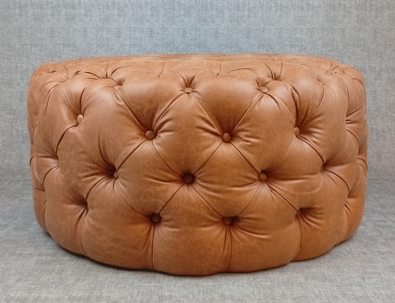 Sittpuff. Mio. Estelle.