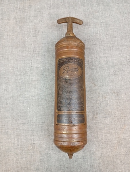 Brandsläckare. Mässing, "Pyrene", England, 1900-talets första hälft.