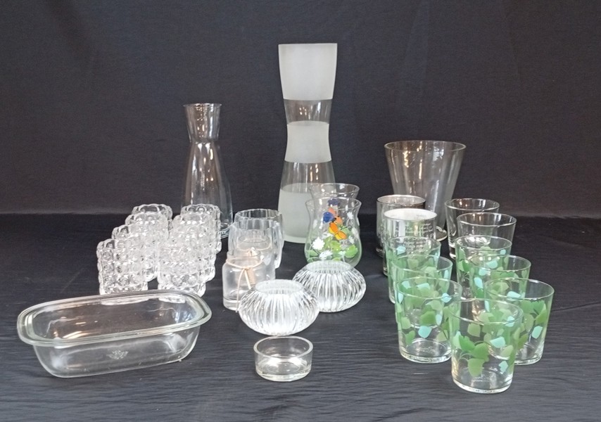 Diverse glas. Bl.a Ljuslyktor m.m.