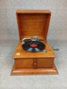 Vevgramofon. Trade Mark.