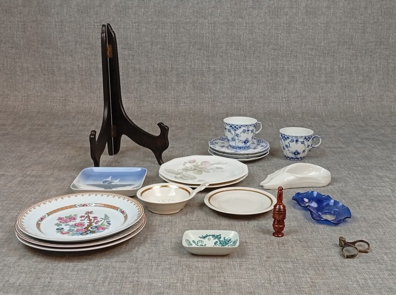 Diverse porslin m.m. Bl.a Royal Copenhagen, Rörstrand, Rosenthal m.m.