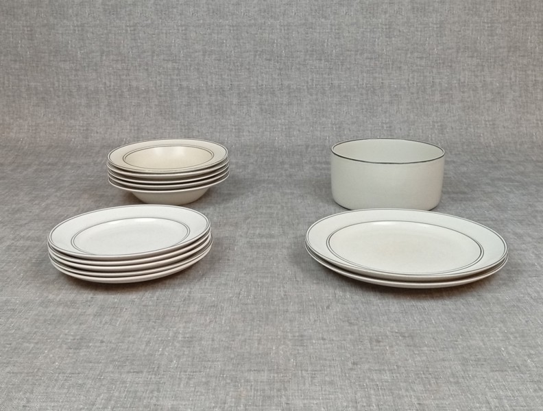 STIG LINDBERG. Servisdelar, "Birka", 13 delar, Gustavsberg.