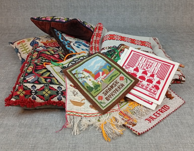 Dekorationskuddar, textil m.m.