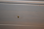 Sängram/enkelsäng & sängbord. Laserat furu.