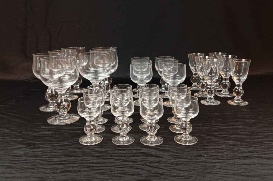 ERIK HÖGLUND, Delar av glasservis, "H40", 31 delar, Boda.
